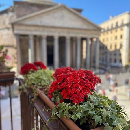 Pantheon Balcony Morgana Suite Рим Екстер'єр фото